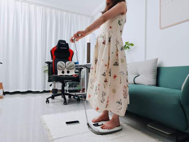 3频8电极+12项数据+97%准确率有点全面CQ9电子平台InBody体脂秤H30评测：(图4)