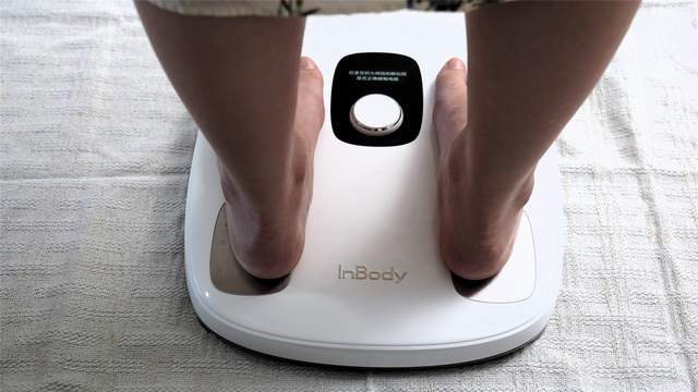 3频8电极+12项数据+97%准确率有点全面CQ9电子平台InBody体脂秤H30评测：(图11)